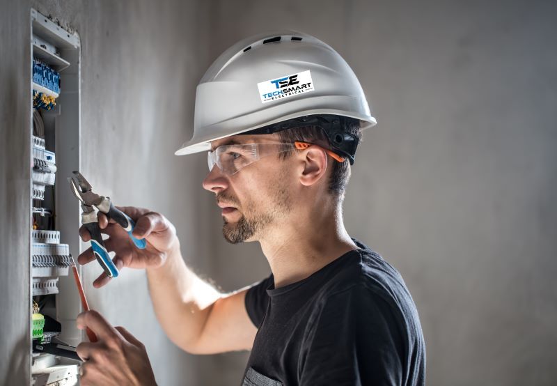 electrician in Caroline Springs